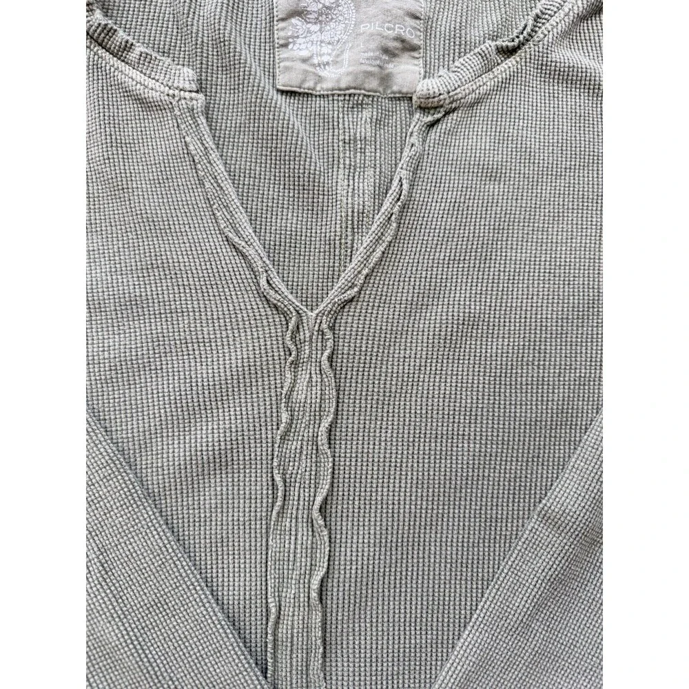 Pilcro Anthropologie  Green Waffle Knit Thermal Top Split Neck Size Women Large - Picture 4 of 11
